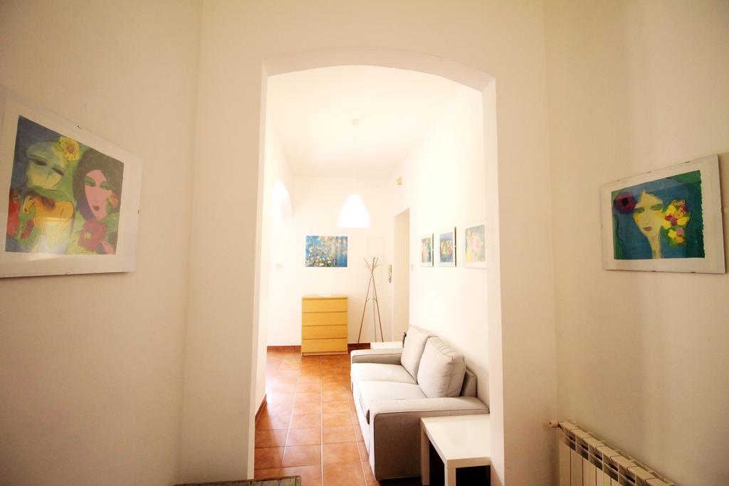 Colosseum Super Family Apartment Рим Екстериор снимка
